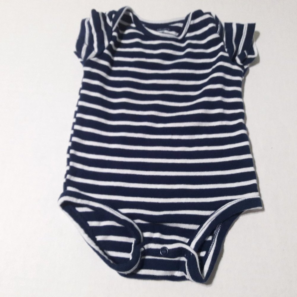 6/$10 Baby Boy 9 mo Onesie